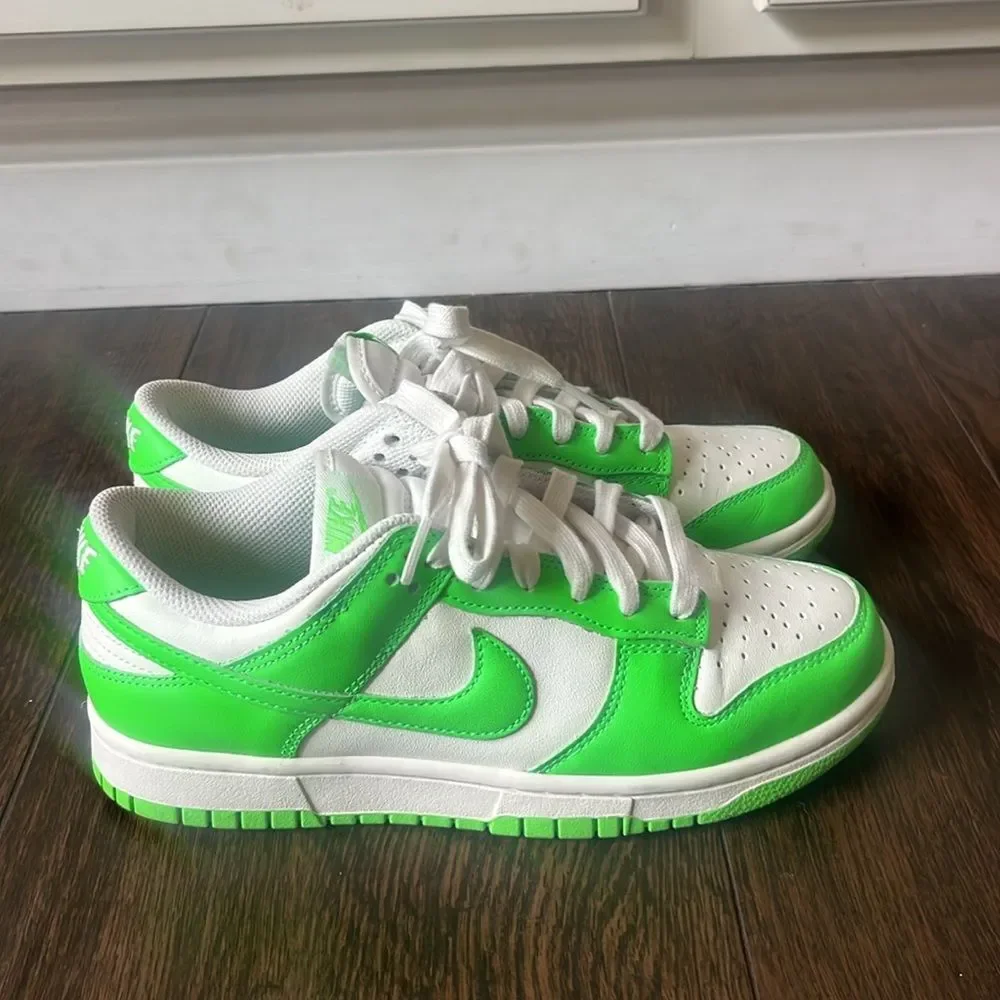 Like New! Nike Dunks